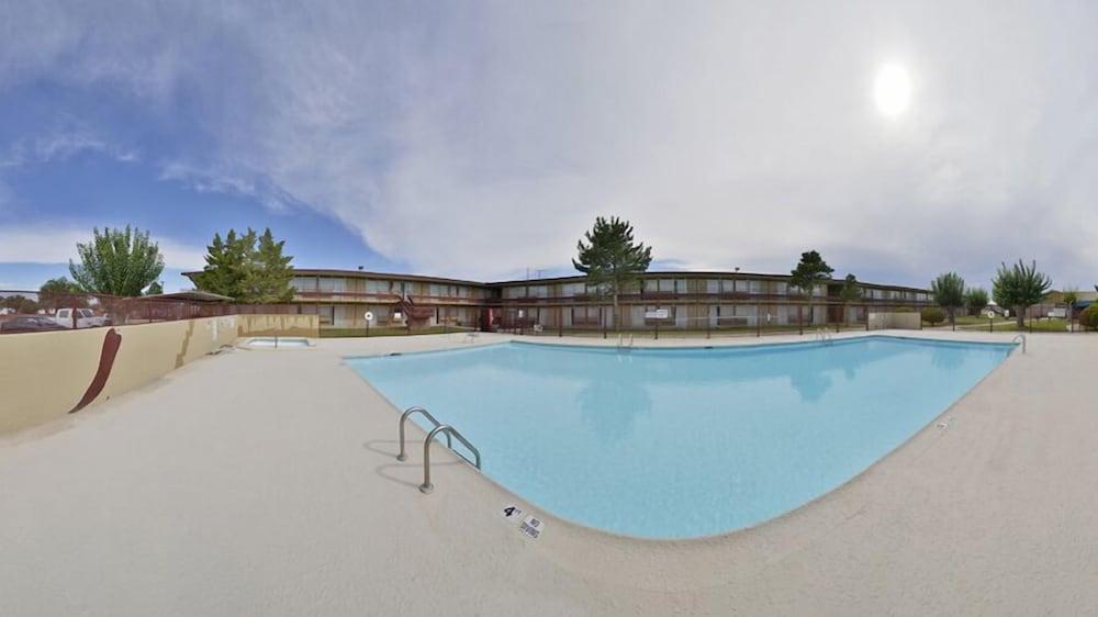 Econo Lodge Carlsbad Caverns Area 외부 사진