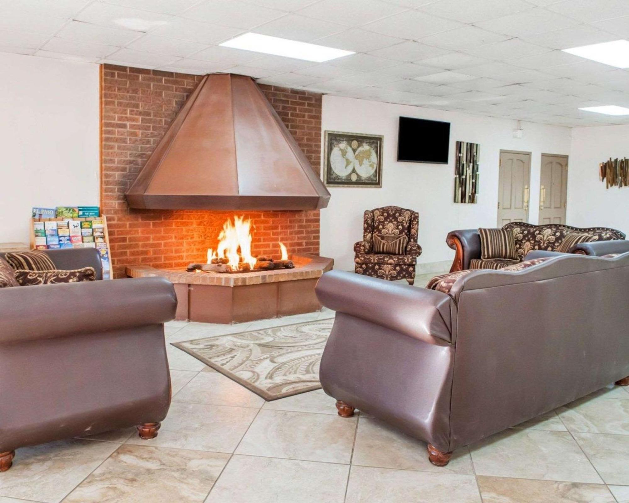 Econo Lodge Carlsbad Caverns Area 외부 사진