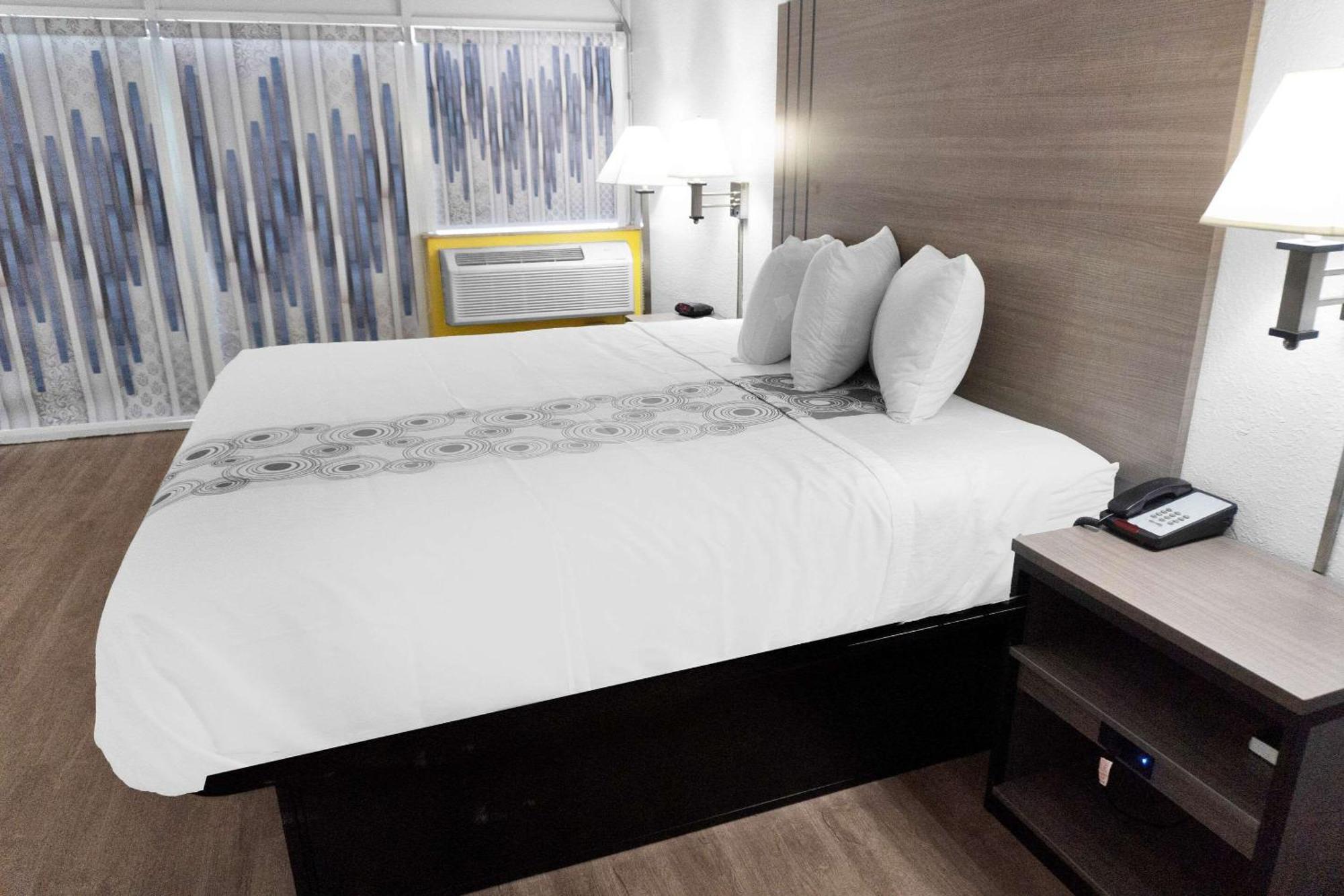 Econo Lodge Carlsbad Caverns Area 외부 사진