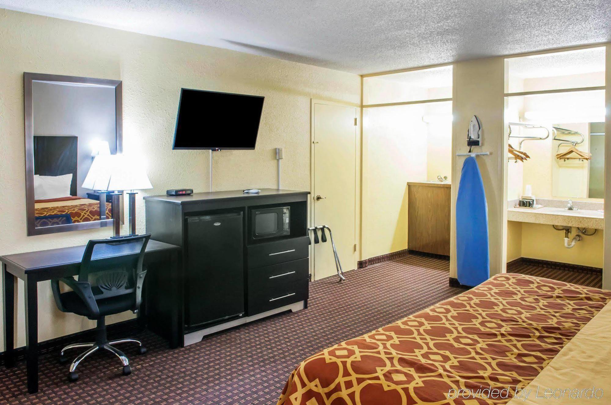 Econo Lodge Carlsbad Caverns Area 외부 사진